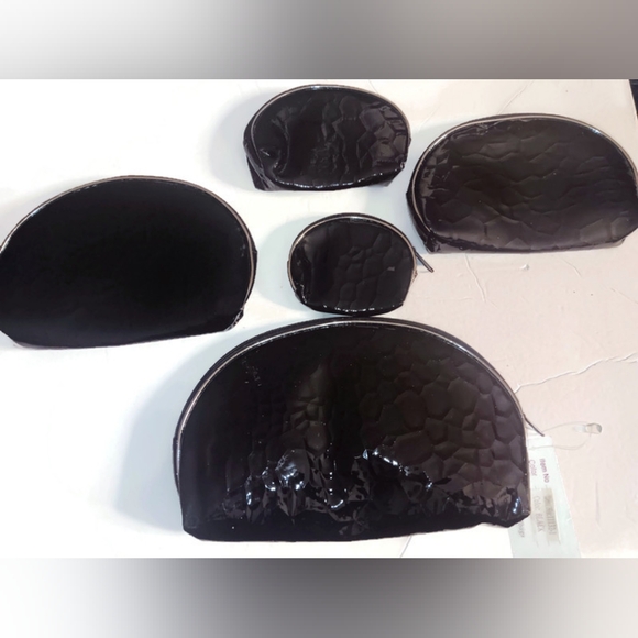 BLACK CROCO 5 IN 1 COSMETIC BAGS - Picture 2 of 3